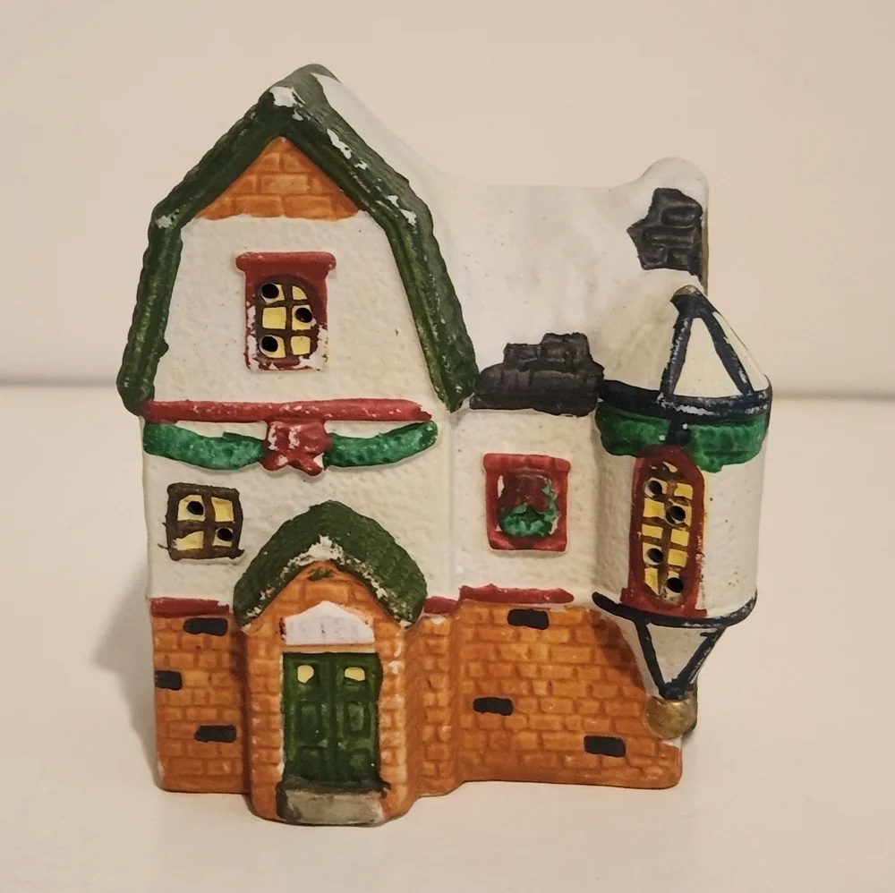 Vintage Christmas Town Hotel Decoration